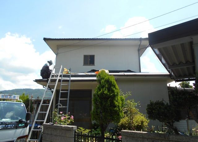 安曇野市豊科にて軽量屋根材Ｔ・ルーフ施工完了しました！