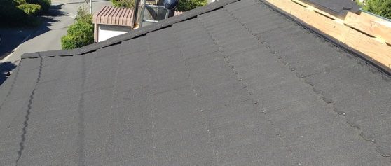 安曇野市豊科高家Ｔ邸にて屋根工事が完了しました‼