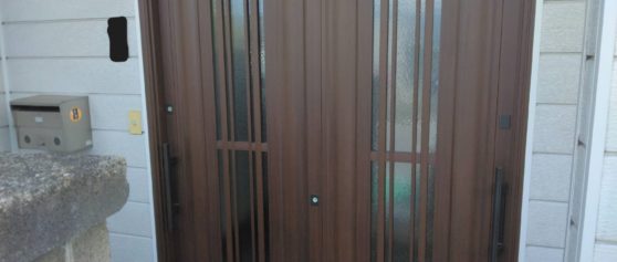 安曇野市豊科Ｆ邸にて玄関ドア改修工事が完了しました!!